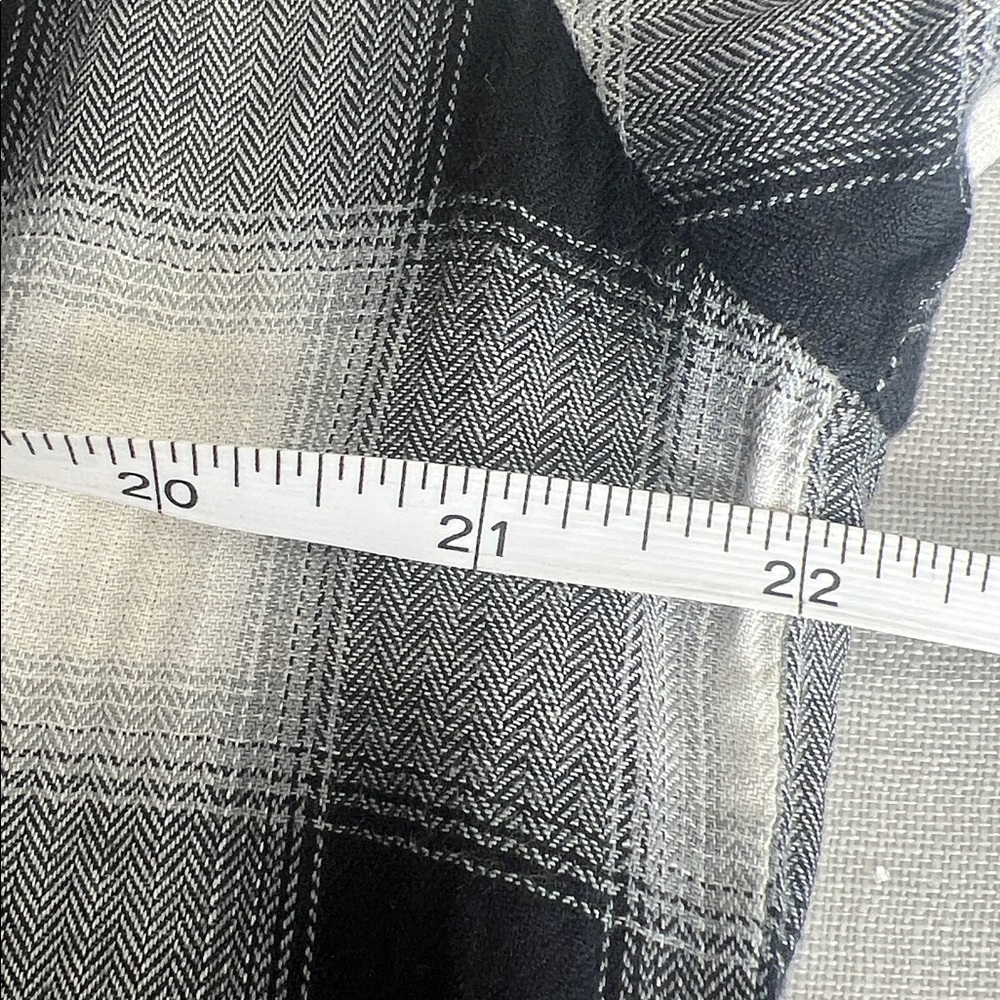 Vince Black and Gray Plaid Tunic Shirt - Picture 11 of 16